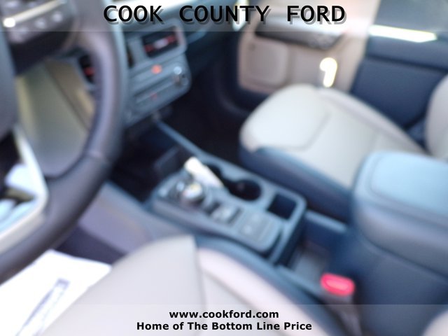 New 2026 Oxford White Ford Lariat® image 19