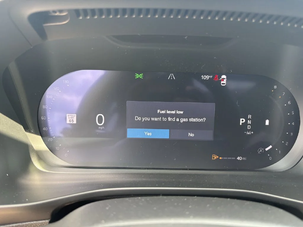 2026 Volvo XC40 Plus - Photo 17