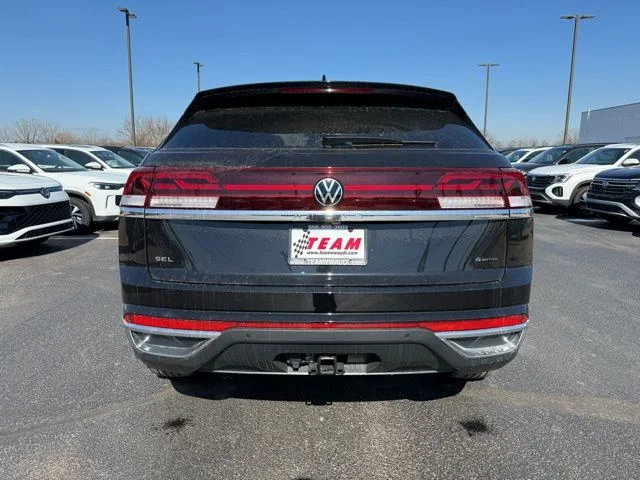 New 2026 Black Volkswagen 2.0T SEL image 4
