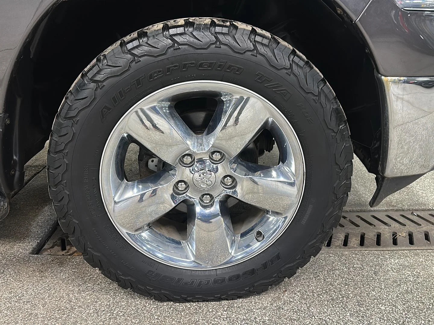 Used 2016 Granite Crystal Metallic Clearcoat Ram Big Horn image 12