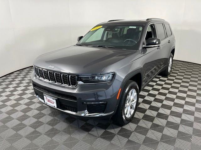Used 2023 Gray Jeep Limited image 3