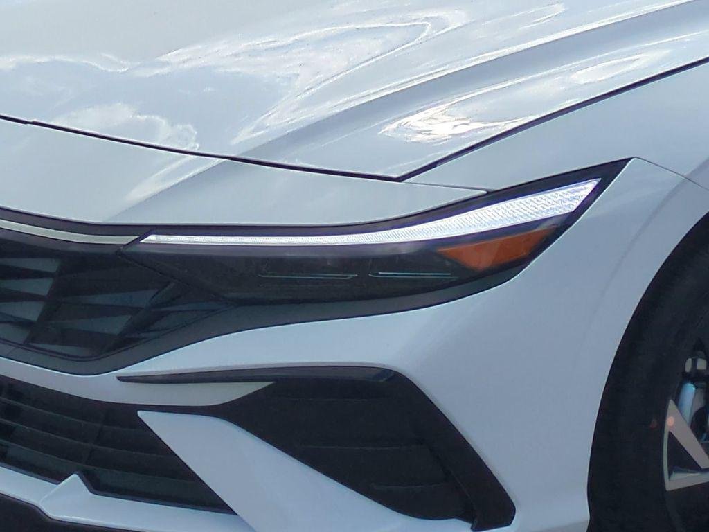 New 2026 White Hyundai Limited image 10