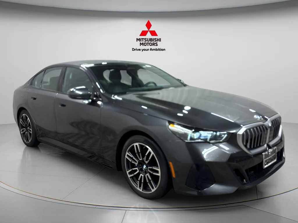 Used 2026 Dark Graphite BMW 530i xDrive M Sport image 2