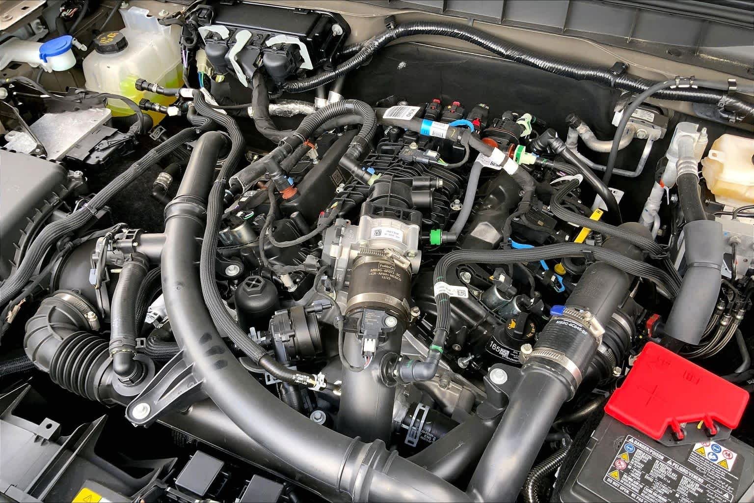 New 2026 Marsh Gray Ford Badlands image 17