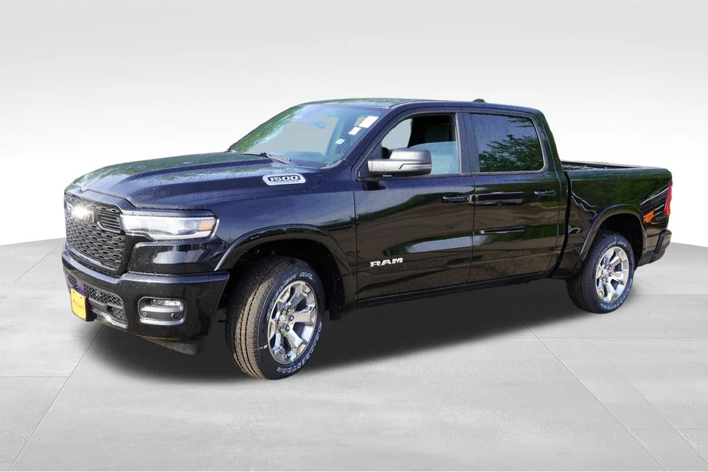 New 2026 Diamond Black Crystal Pearl-Coat Exterior Paint RAM Big Horn image 7
