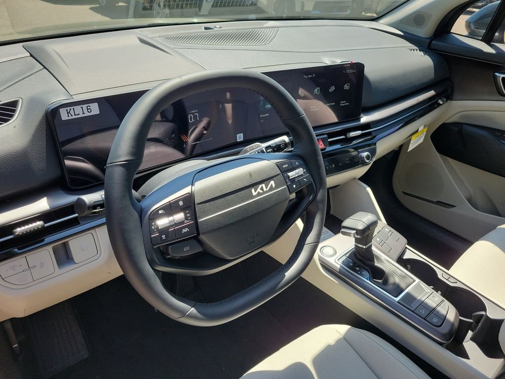 New 2026 Gray Kia EX image 23