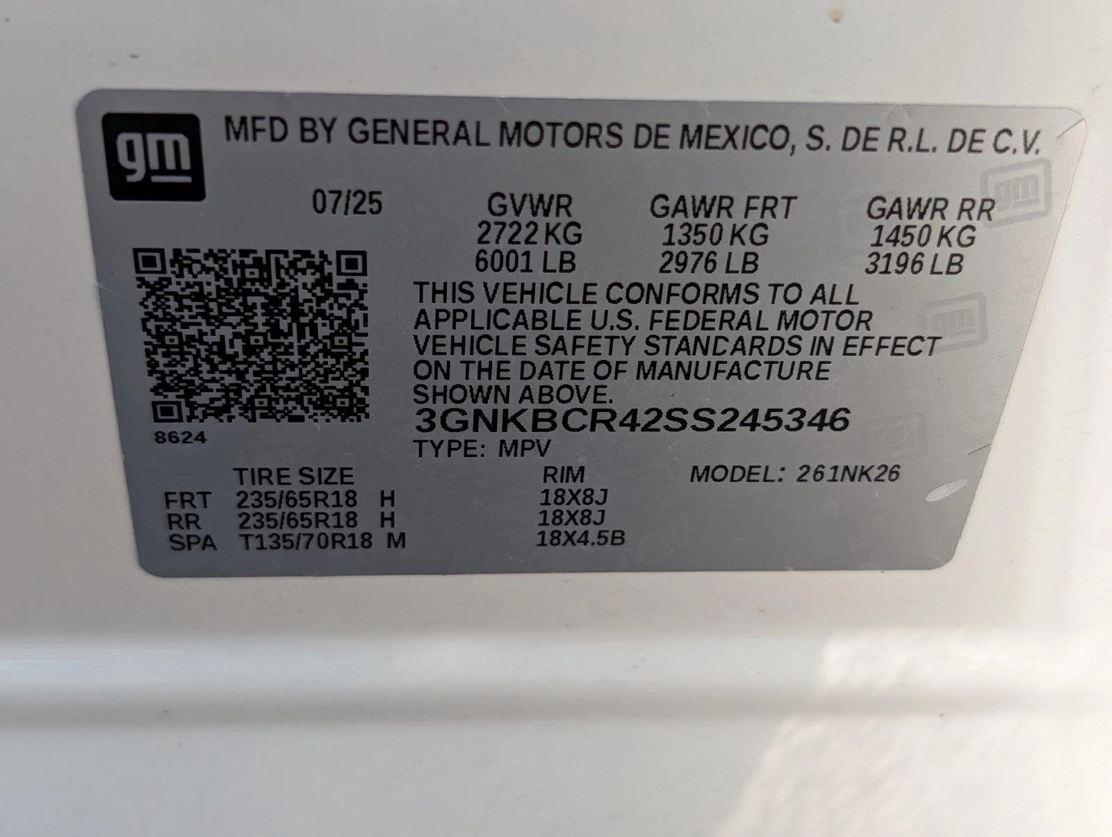 Used 2025 Summit White Chevrolet 2LT image 36