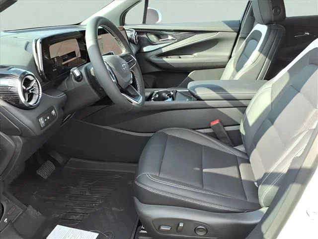 New 2026 Summit White Chevrolet LT image 16