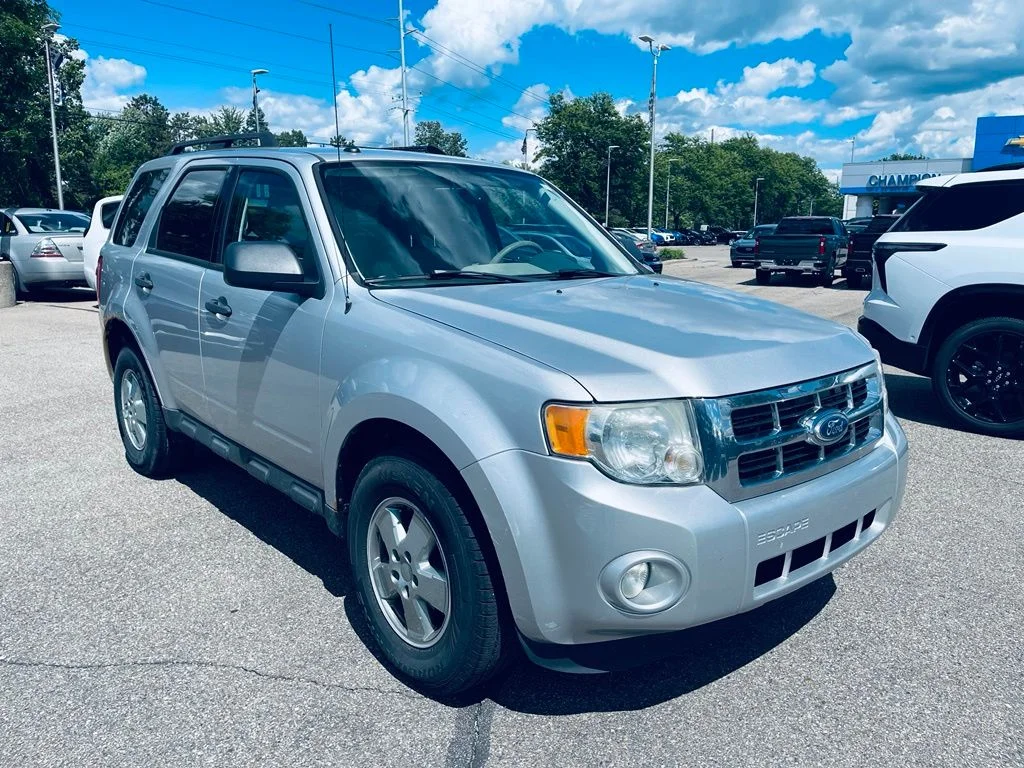 Used 2011 Silver Ford XLT image 9