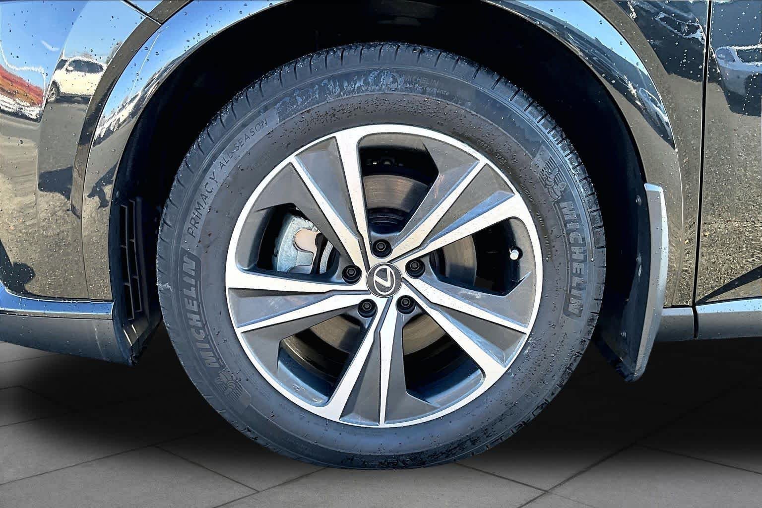 Certified Used 2024 Caviar Lexus Premium image 11