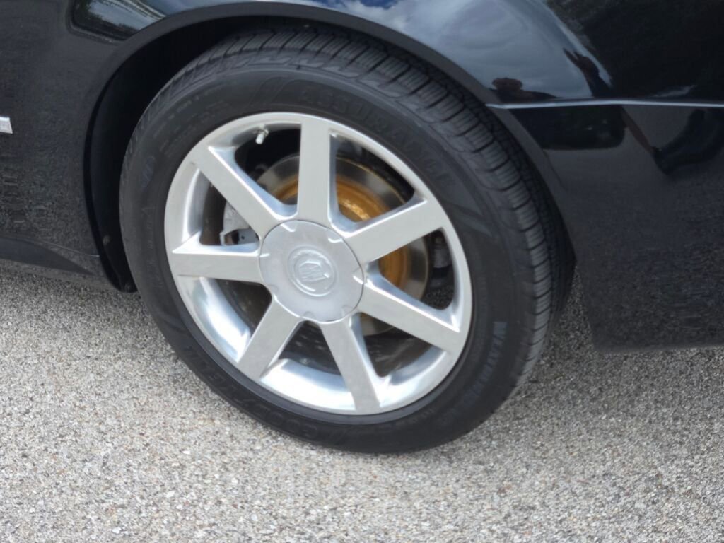 Used 2007 Black Raven Cadillac BASE image 11