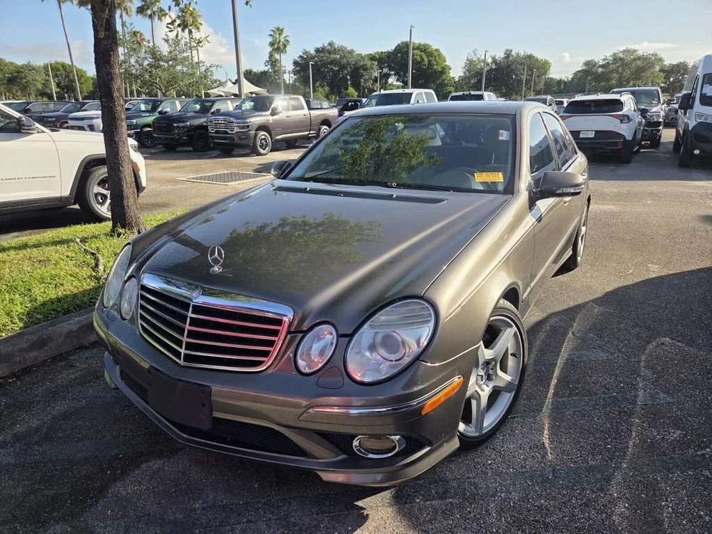 Used 2009 Pewter Metallic Mercedes-Benz E 350 image 3
