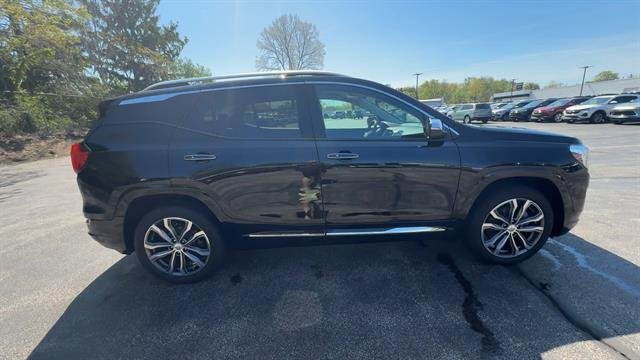 Used 2019 Ebony Twilight Metallic GMC Denali image 9