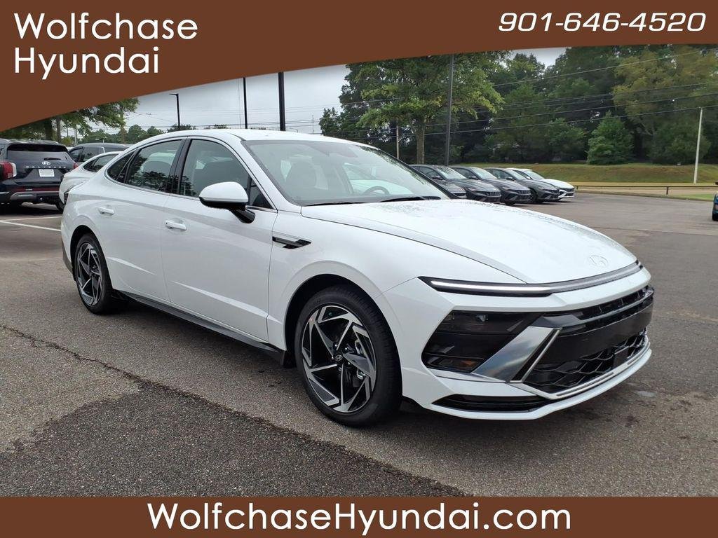 New 2026 White Hyundai SEL Sport image 7