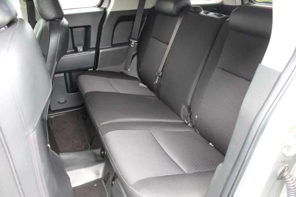 Used 2011 GRAY TOYOTA  image 26