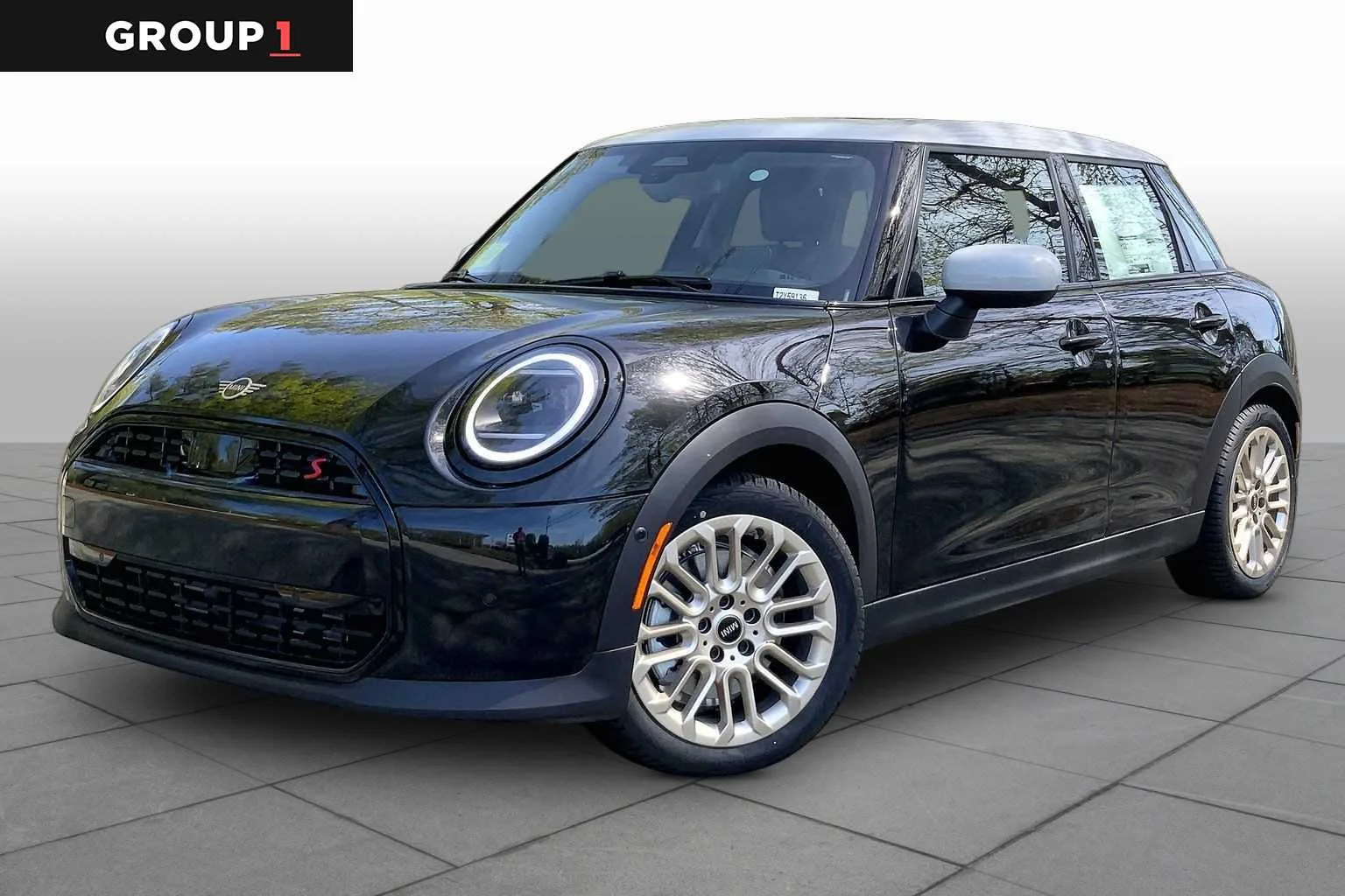 2026 MINI Hardtop Cooper S's photo