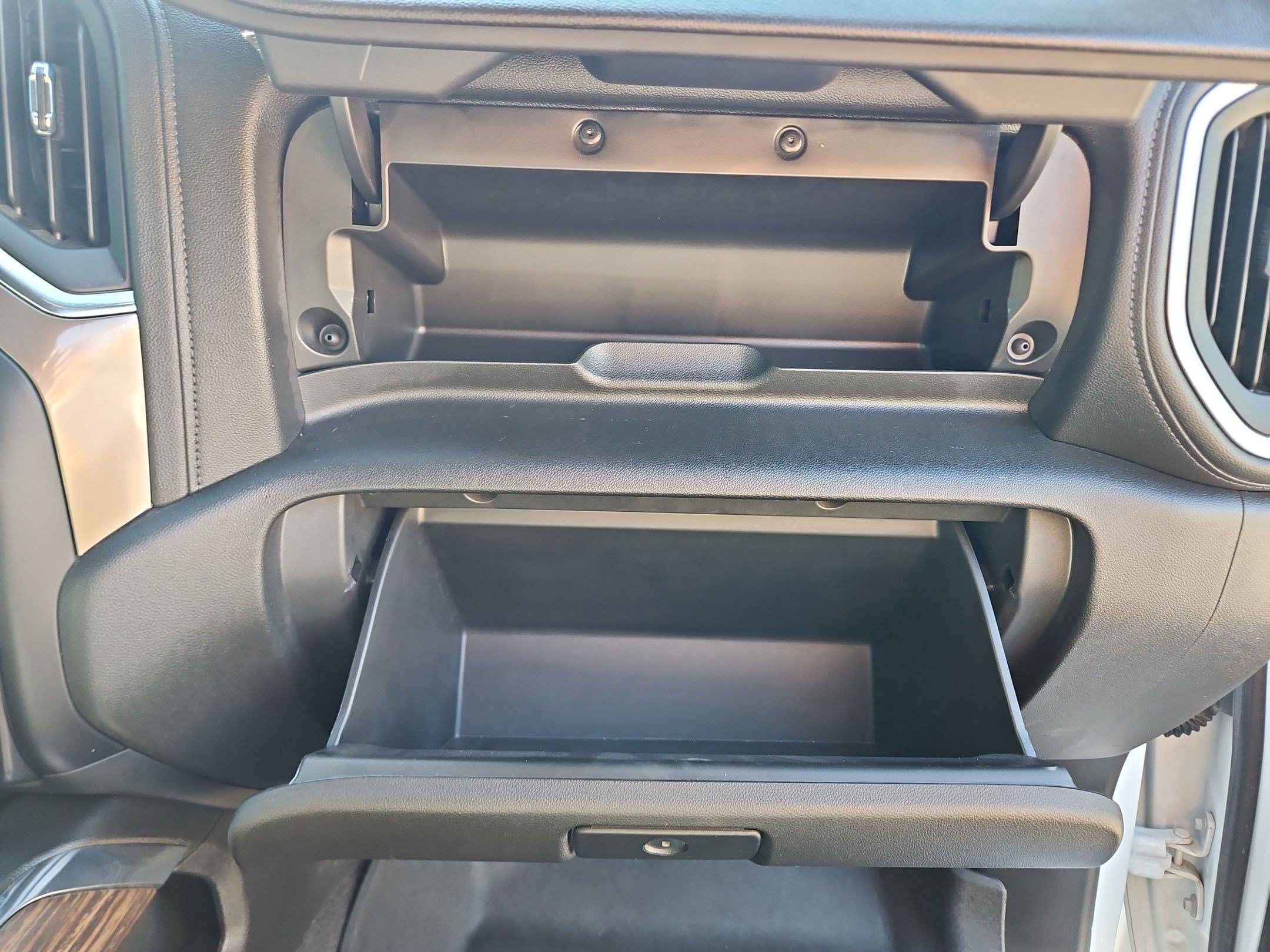 2023 Chevrolet Silverado 3500HD High Country - Photo 31