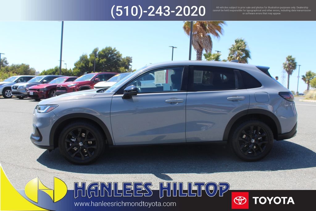 Used 2023  Honda Sport image 2