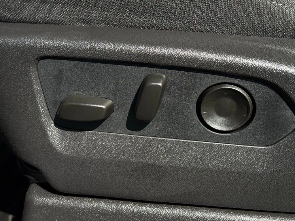 2026 Chevrolet Silverado 2500 HD Custom - Photo 25