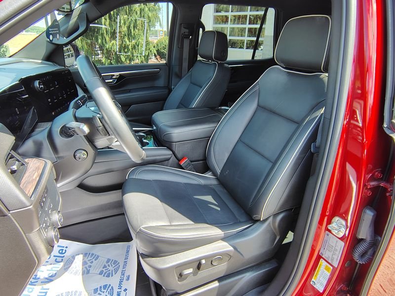 Used 2025 Red Chevrolet Premier image 12