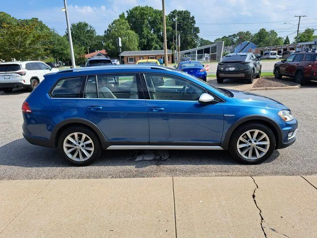 Used 2017 Blue Volkswagen TSI S image 7