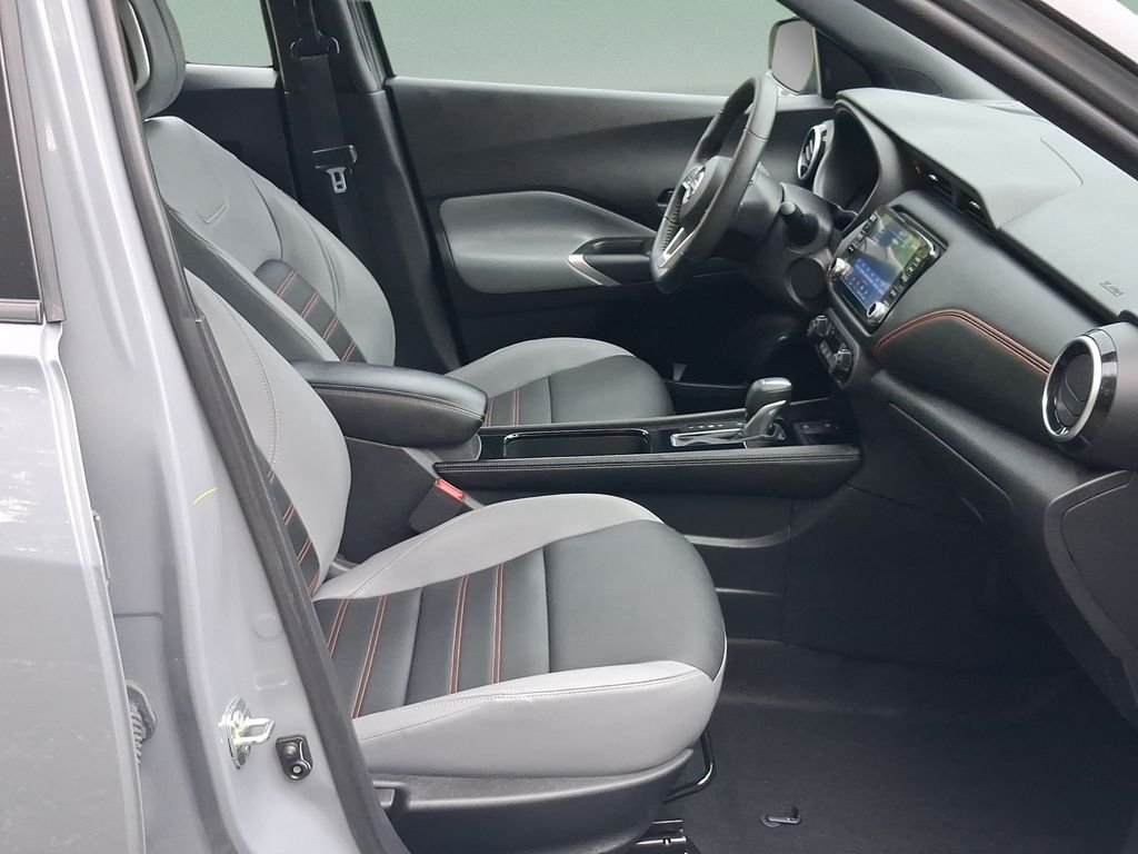 Used 2023 Gray Nissan SR image 27