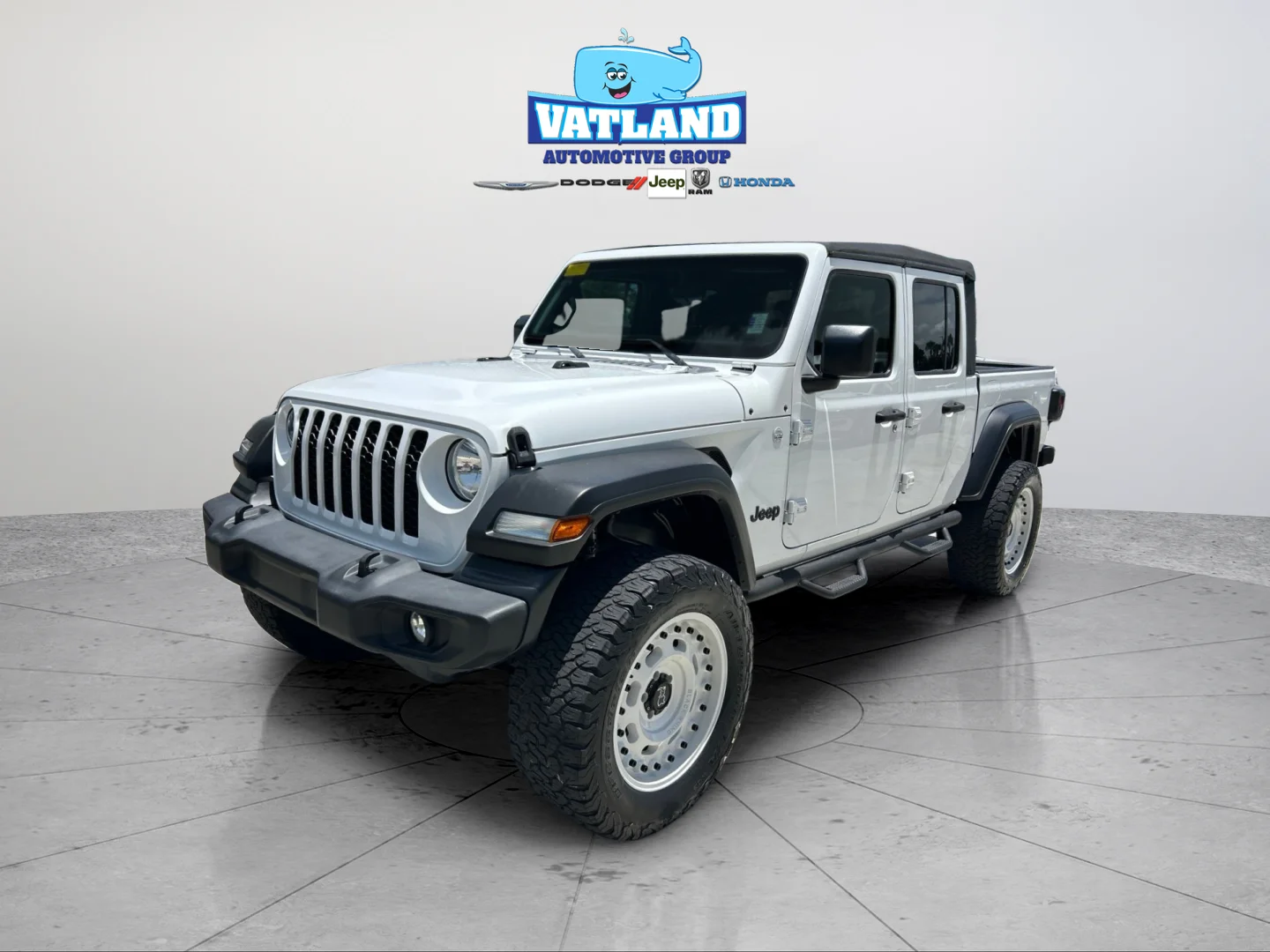Used 2020 Bright White Clearcoat Jeep Sport image 1