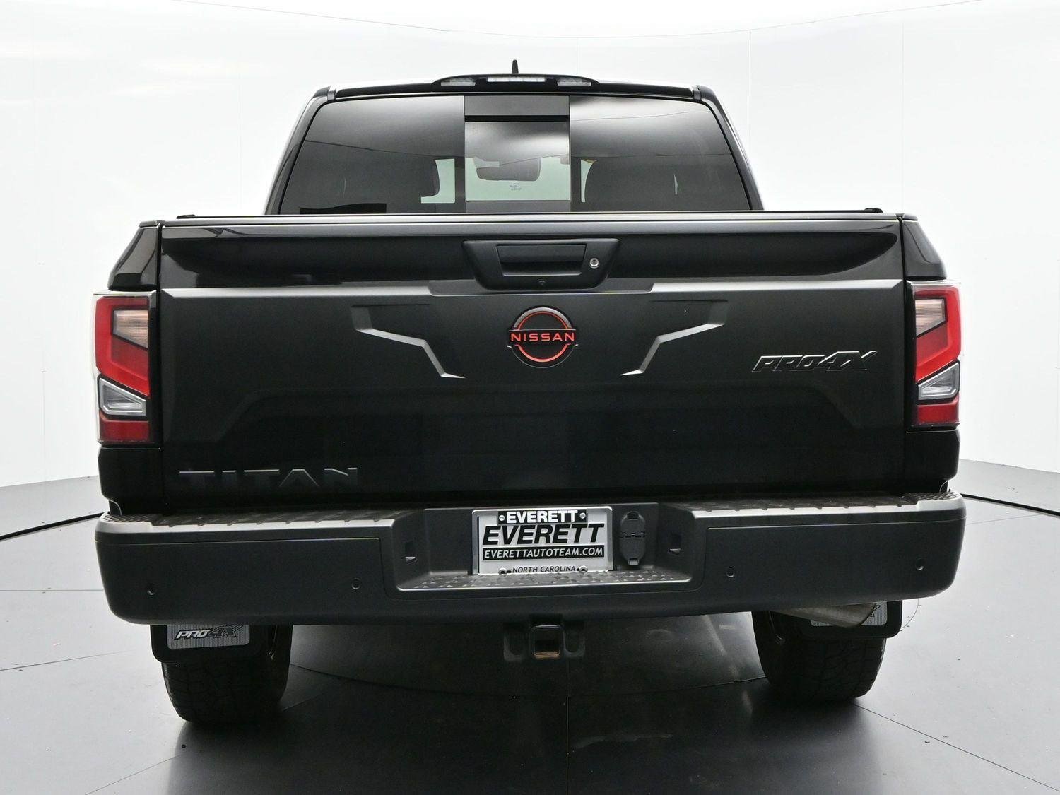 Used 2024 Super Black Nissan PRO-4X image 6