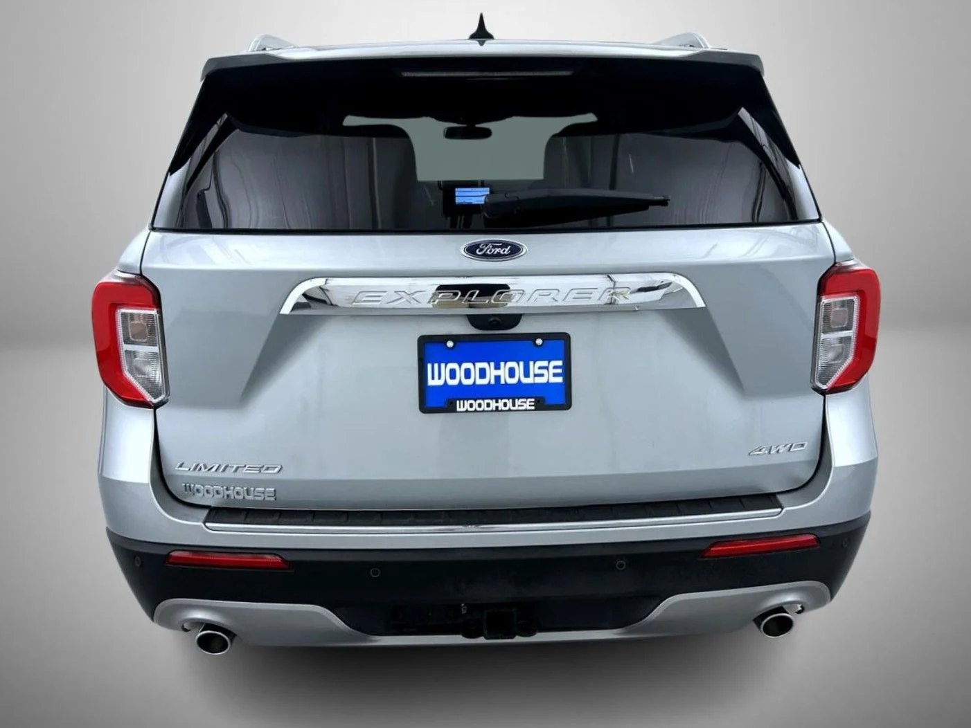Used 2024 Silver Ford Limited image 6