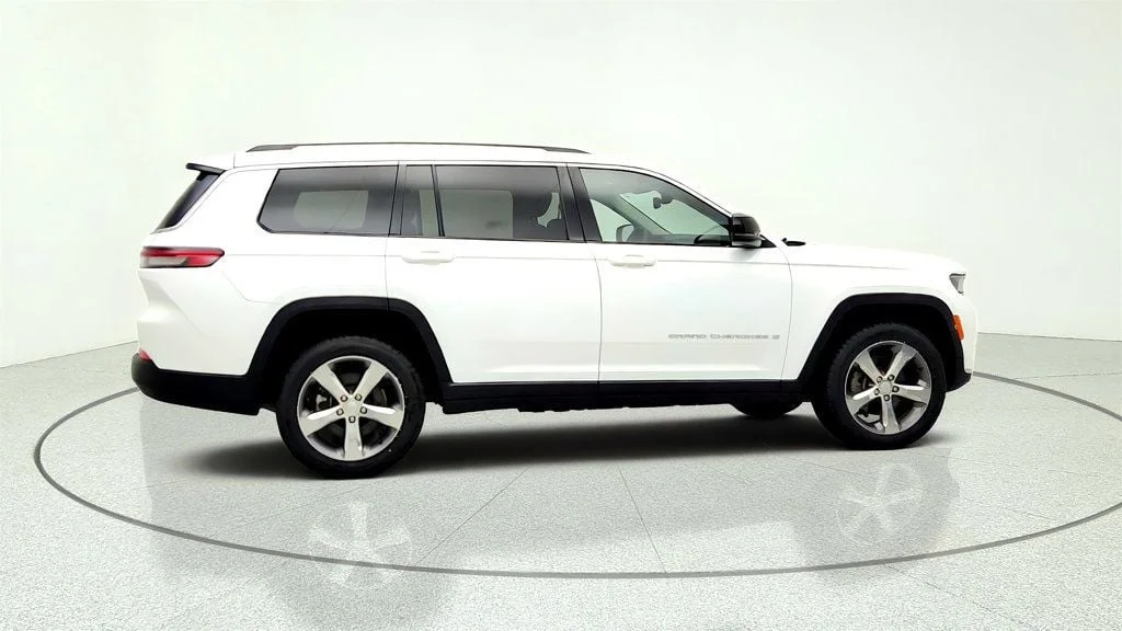Used 2022 Bright White Clearcoat Jeep Limited 4x4 w/ Panoramic Roof, Navigation & 20