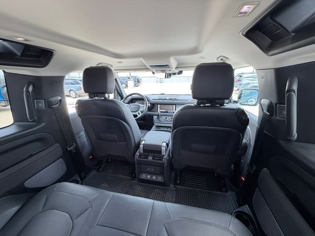 Used 2023 Eiger Grey Metallic Land Rover S image 17