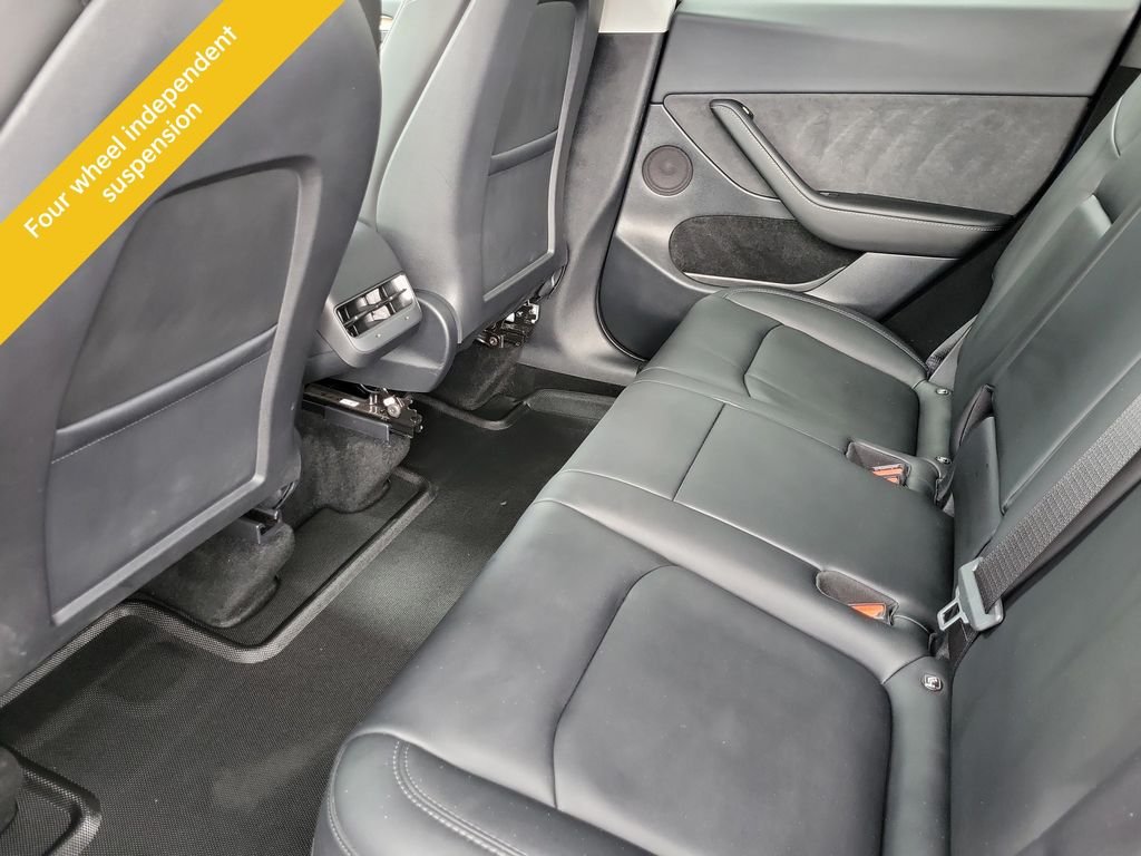 Used 2023  Tesla Performance image 13