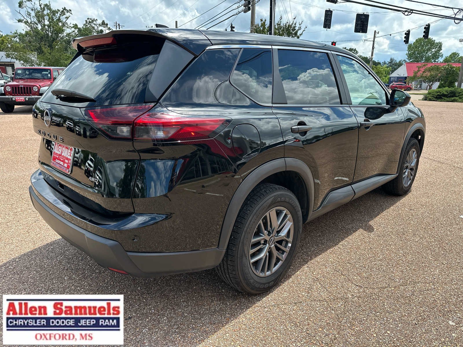 Used 2024 Super Black Nissan S image 4