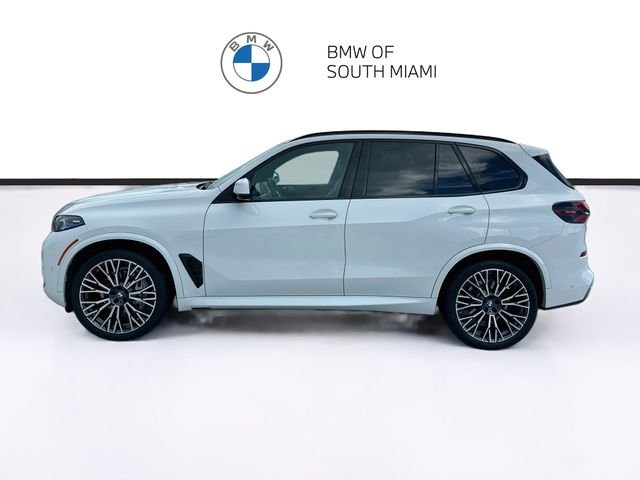 Used 2024 White BMW sDrive40i image 4