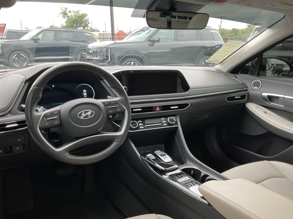 Used 2023 Onyx Black Hyundai Limited image 19