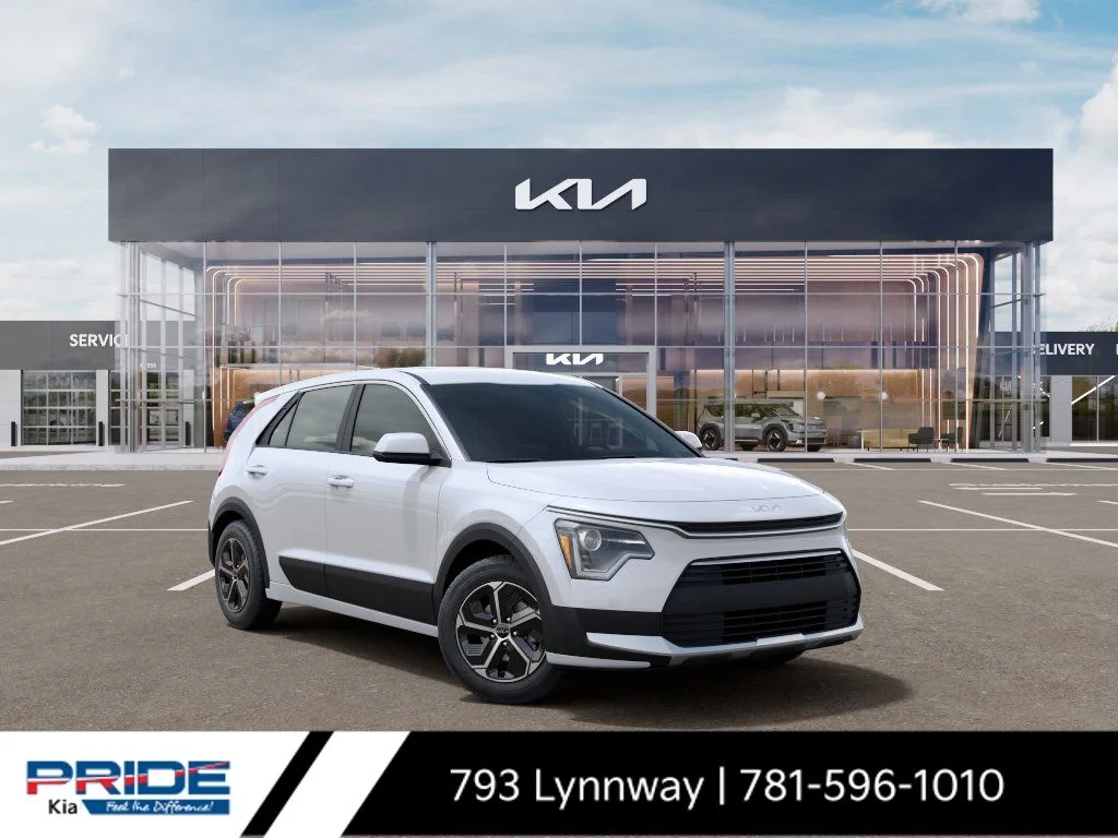 New 2026 Snow White Pearl Kia LX image 9