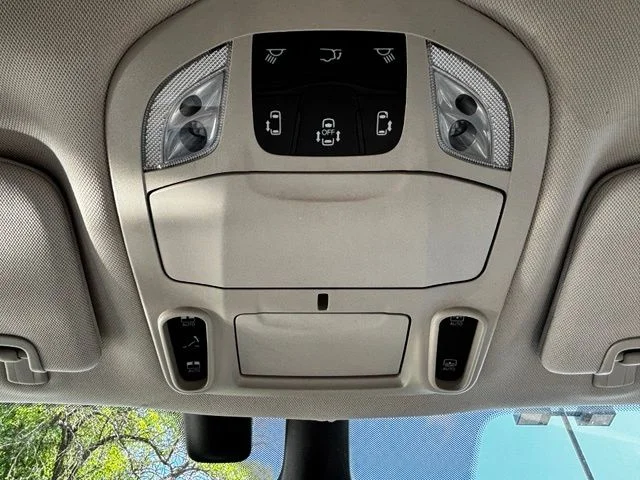 2020 Chrysler Pacifica Limited - Photo 20