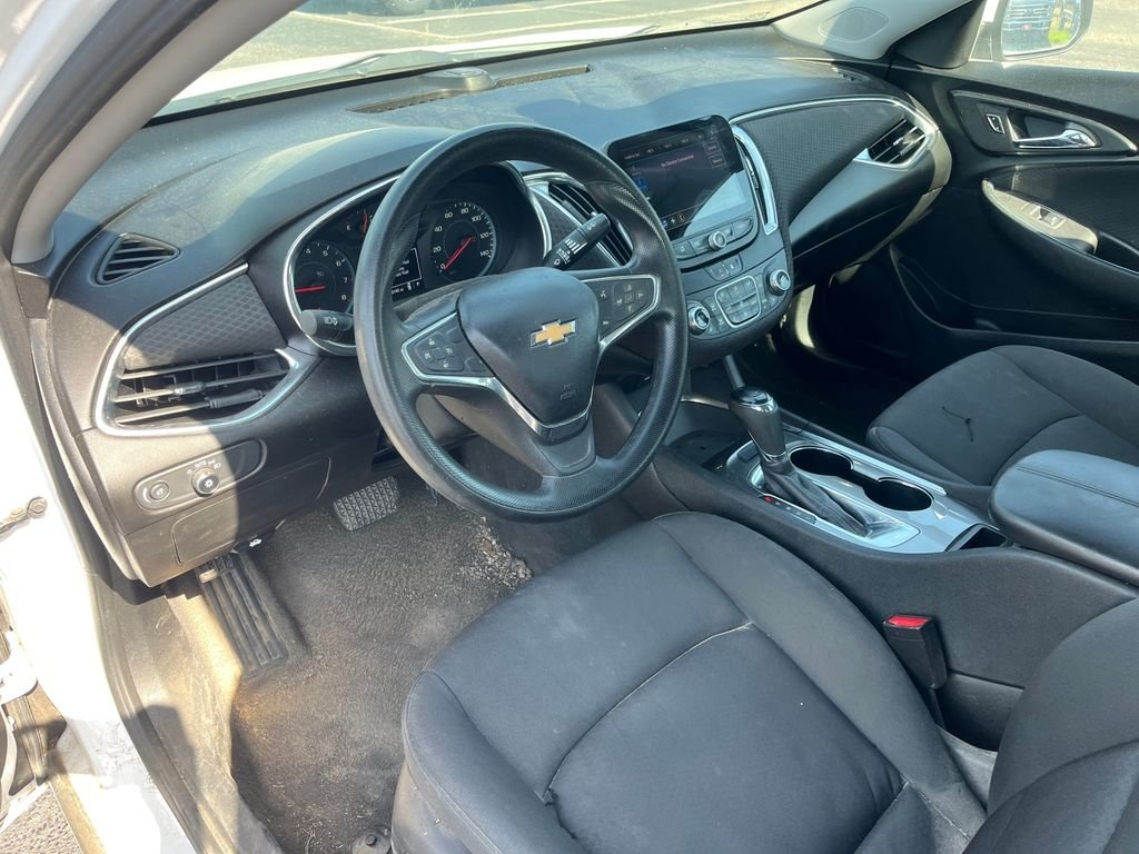 Used 2020 Summit White Chevrolet LT image 7