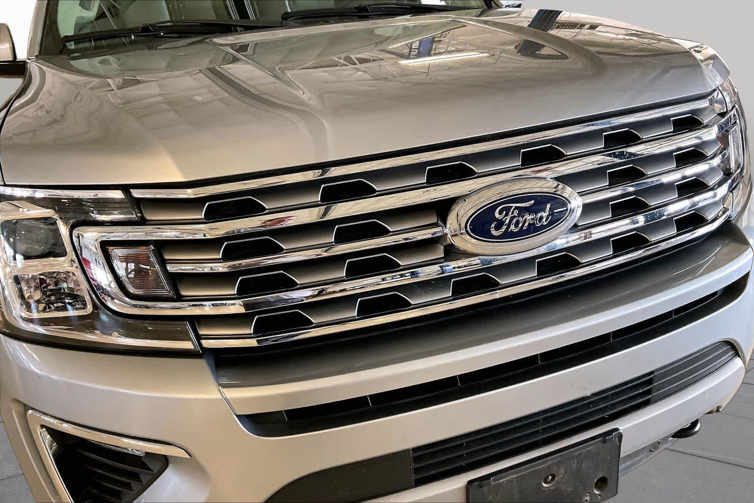 Used 2021 Iconic Silver Metallic Ford Limited image 30