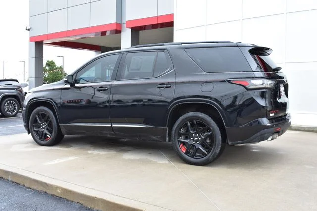 Used 2018 Black Chevrolet Premier image 7