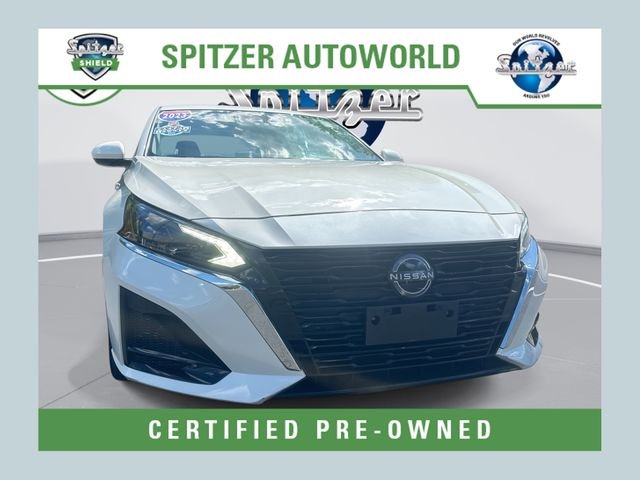 White 2023 Nissan Altima 2.5 SV AWD Sedan All-Wheel Drive