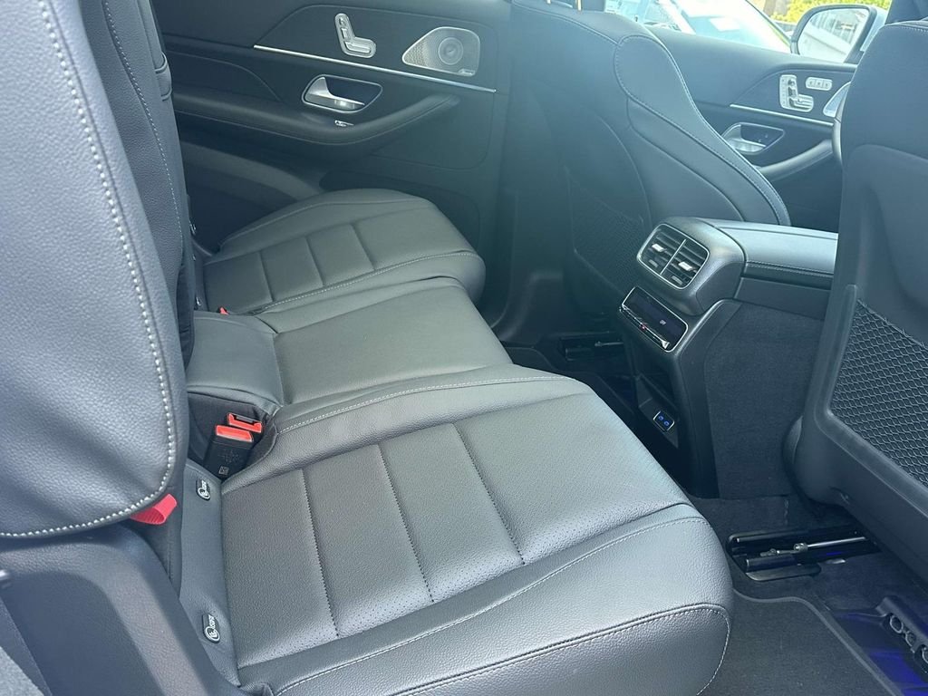 Certified Used 2025 Cirrus Silver Metallic Mercedes-Benz GLS 450 image 15