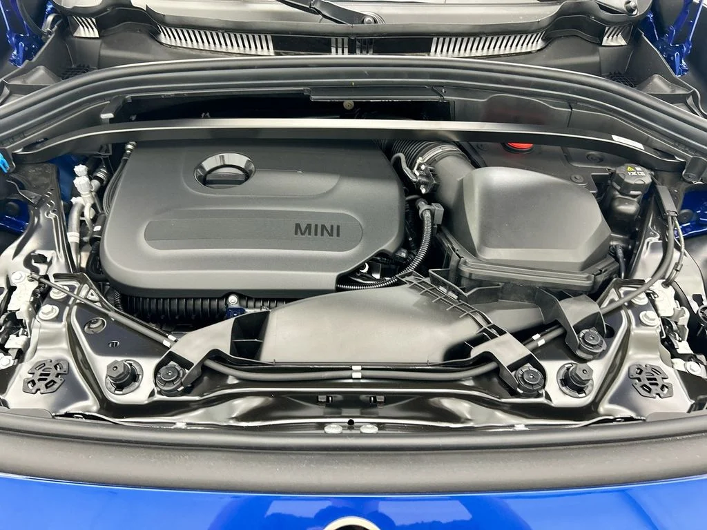 New 2026 Blazing Blue Metallic MINI Oxford Edition image 28