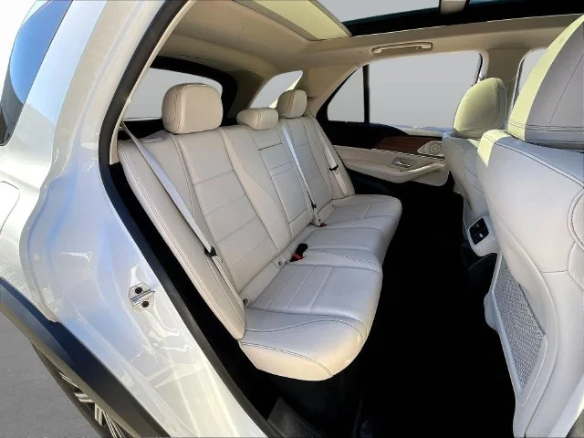 Used 2025 White Mercedes-Benz GLE 350 image 28