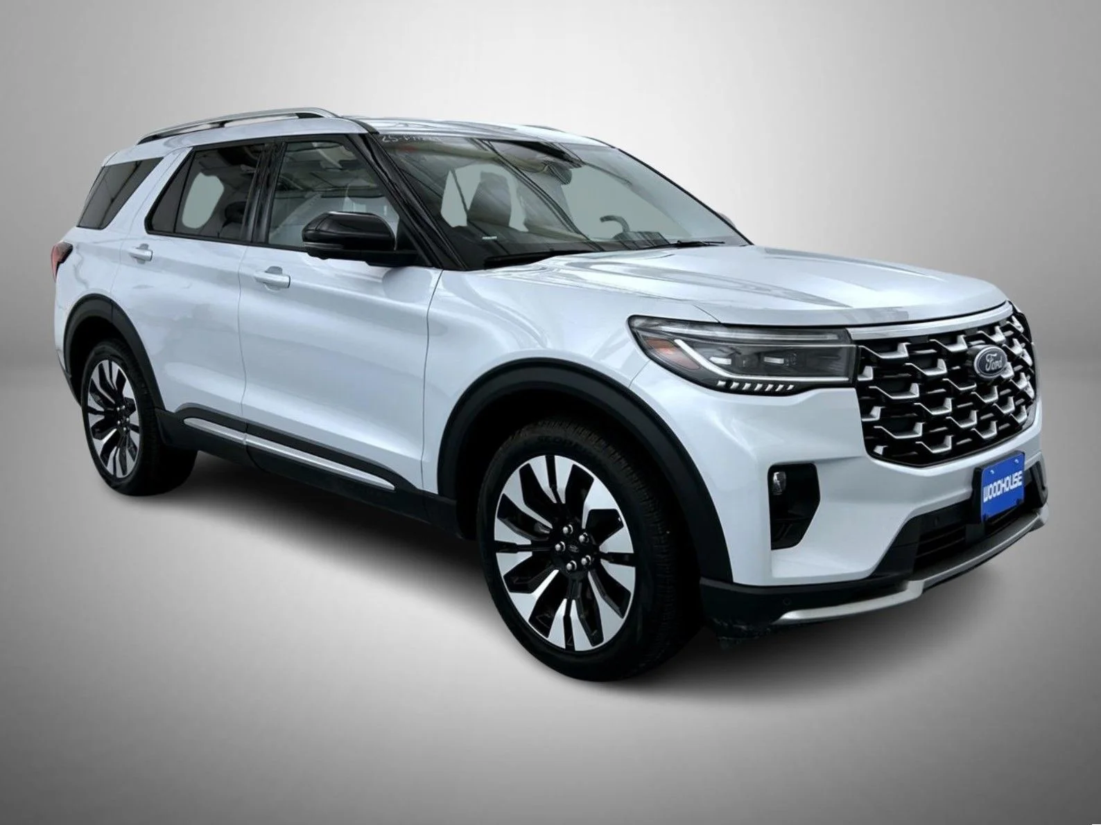 Used 2025 White Ford Platinum image 3