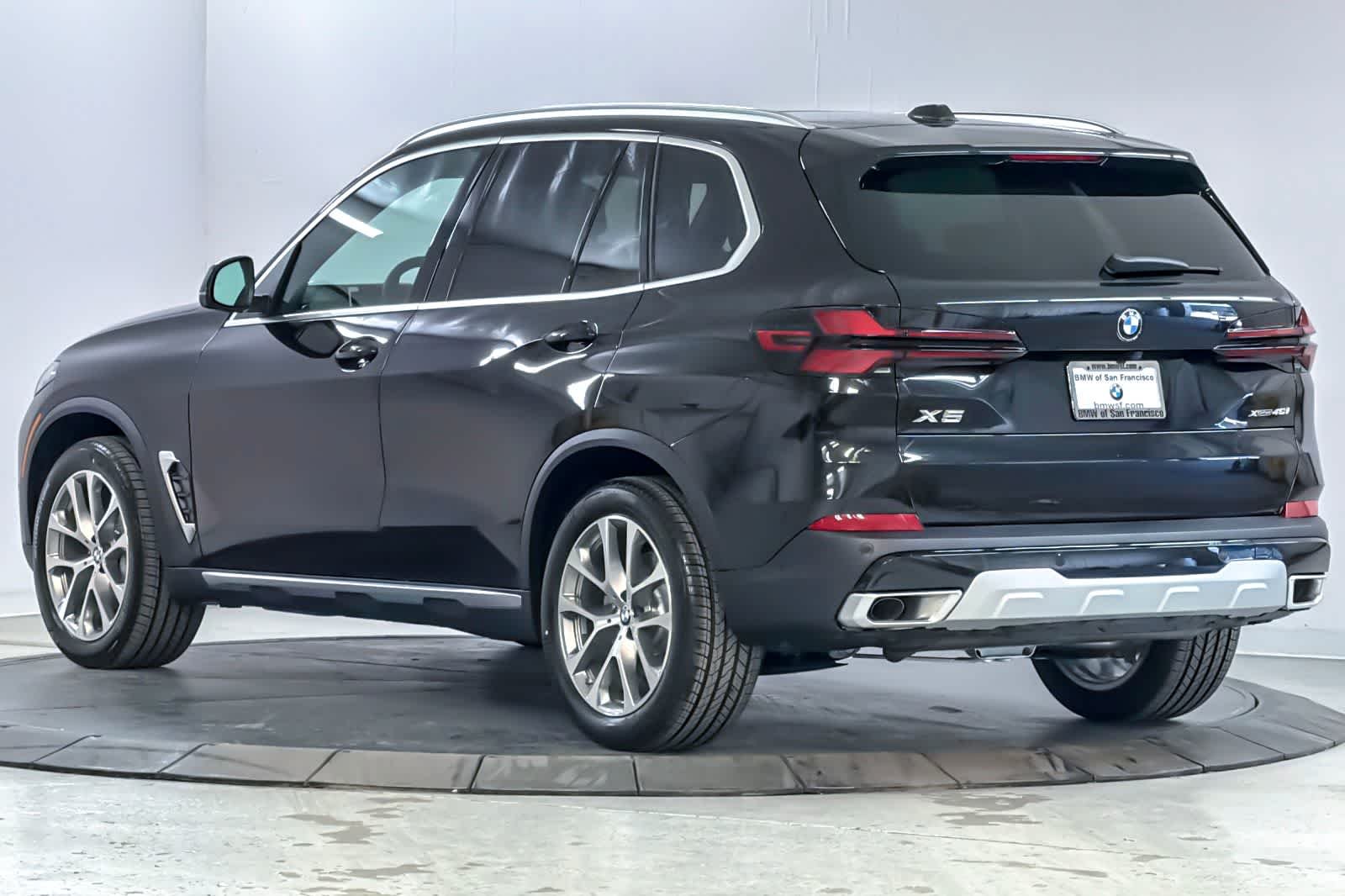 New 2026 Black Sapphire Metallic BMW xDrive40i image 6