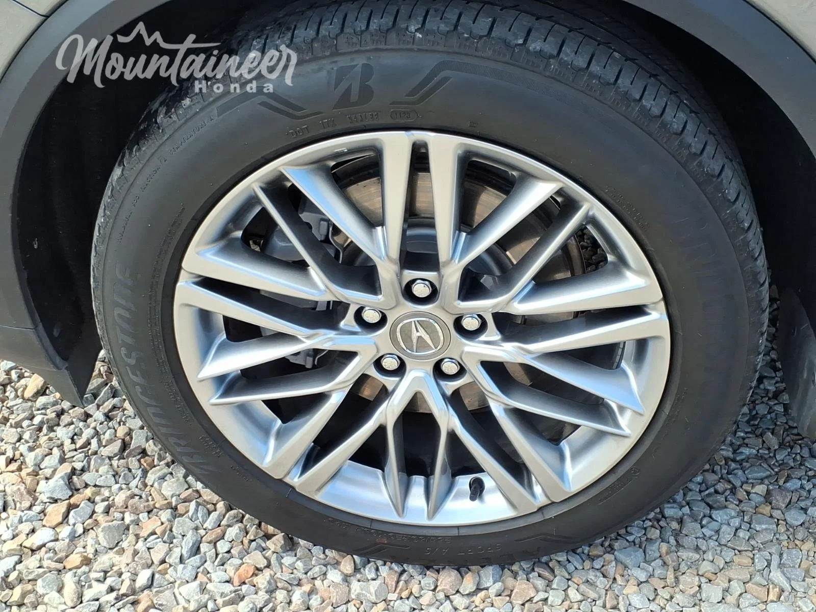 Used 2023 Liquid Carbon Metallic Acura SH-AWD w/Advance image 8