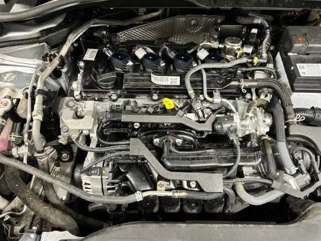Used 2025 Silver Toyota XLE image 24