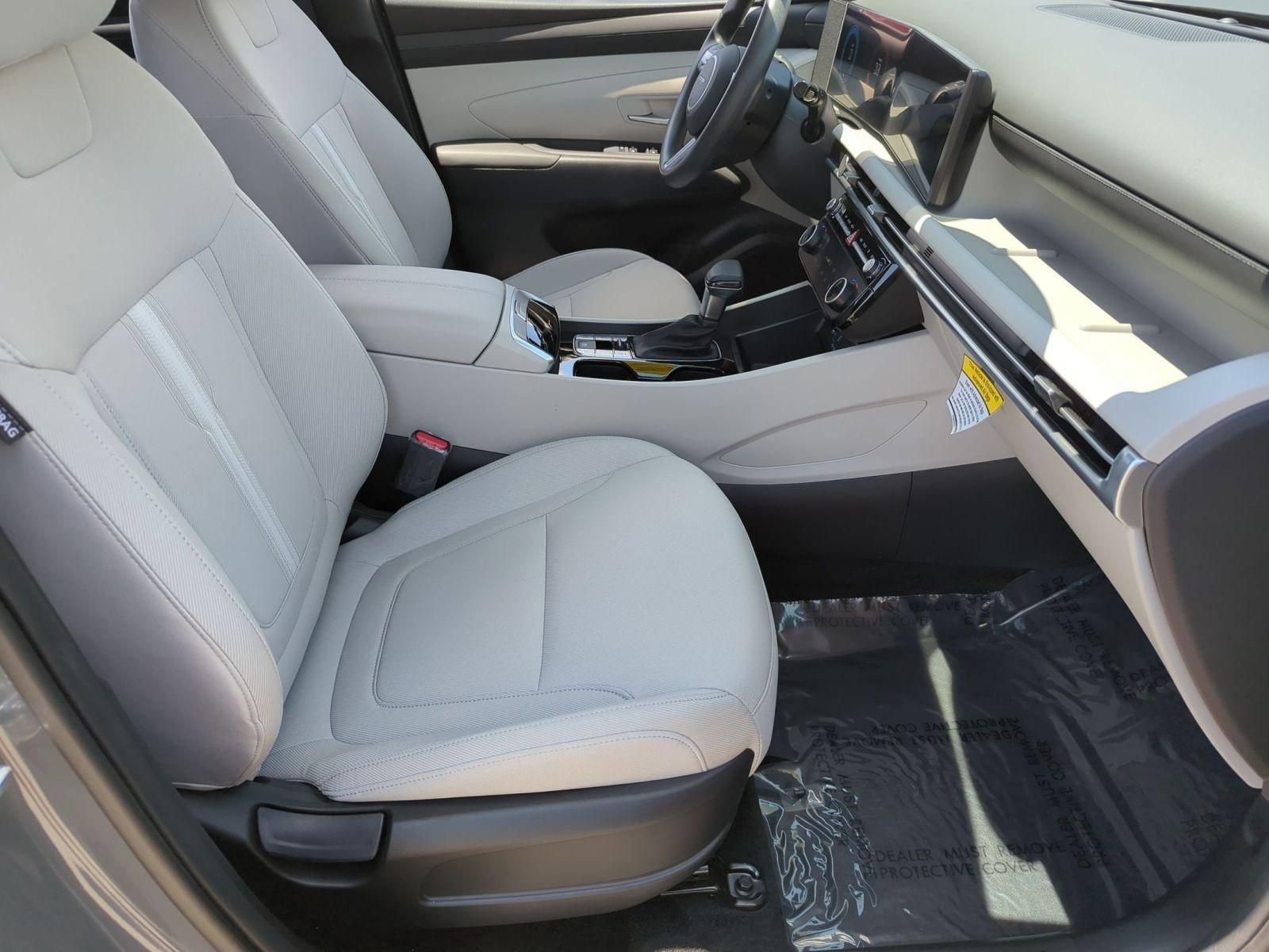 Used 2026 Hampton Gray Hyundai SEL image 18