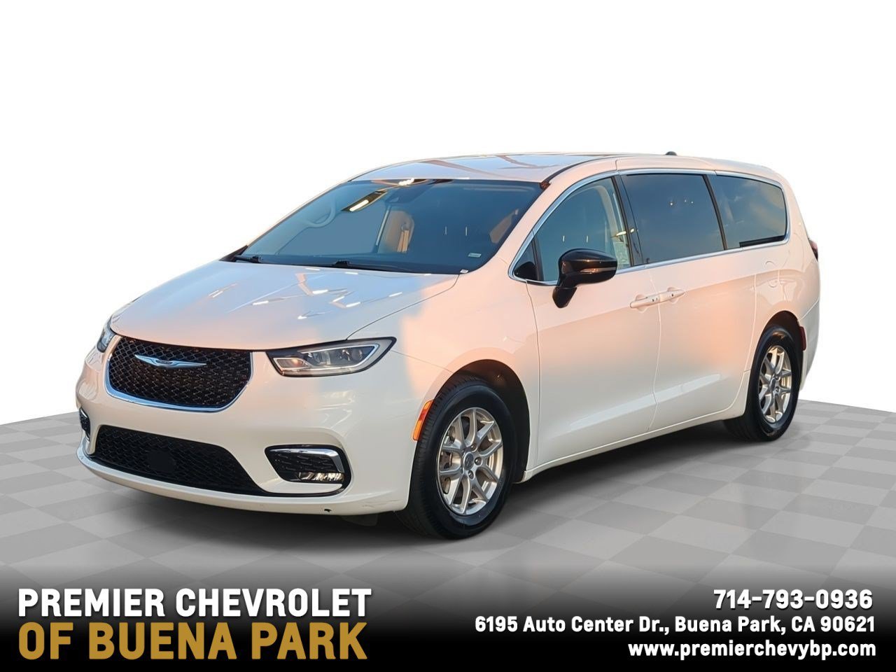 2024 Chrysler Pacifica Touring L